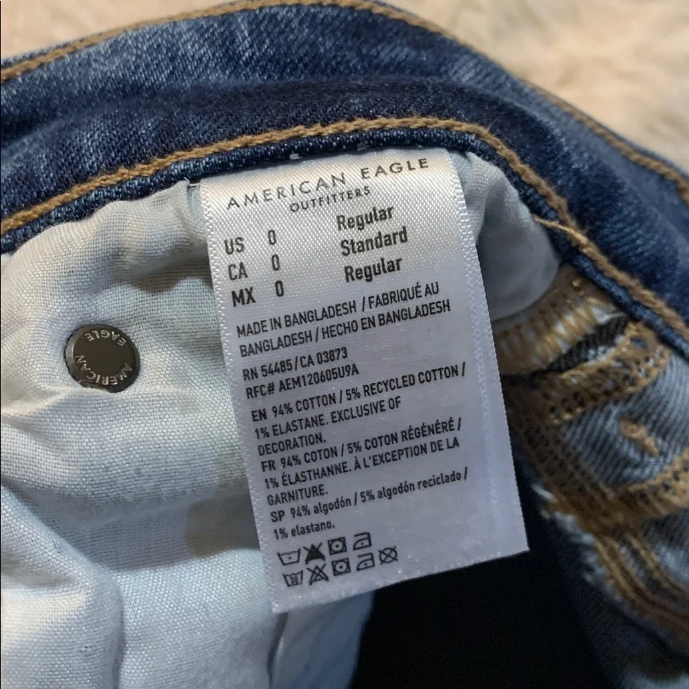 American Eagle Jeans - Picture 2 of 4